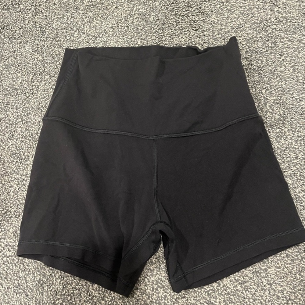 Lululemon 4” shorts!